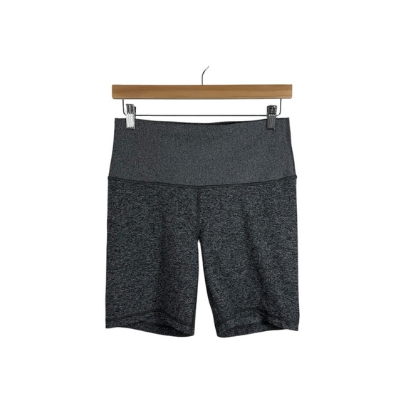 Aritzia TNA Women’s TnaButter Atmosphere Hi-Rise 7" Short Grey L - Picture 1 of 6